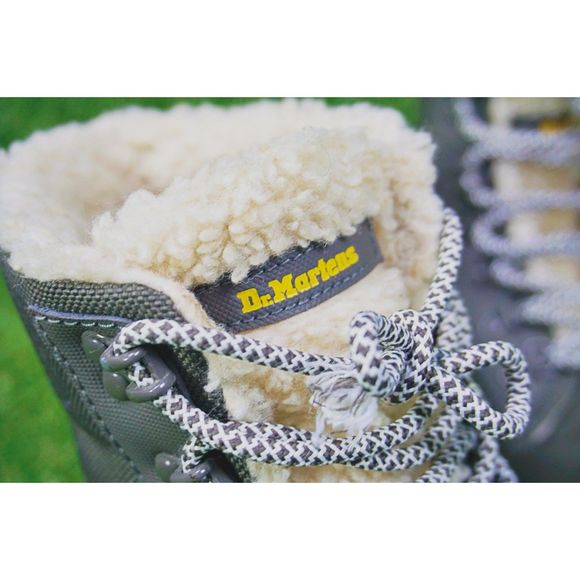 DR. MARTENS WOMANS COMBS WYOMING BOOTS - WOMEN'S SIZE 8 - Picture 2 of 6